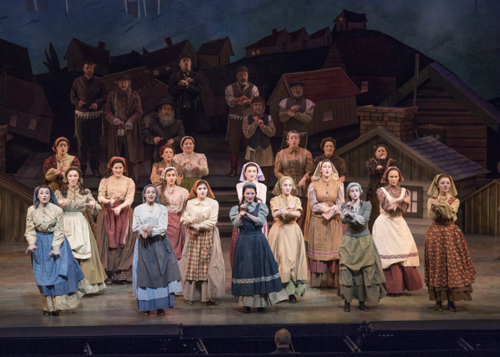 Lyric Theatre's 2016 production of FIDDLER ON THE ROOF