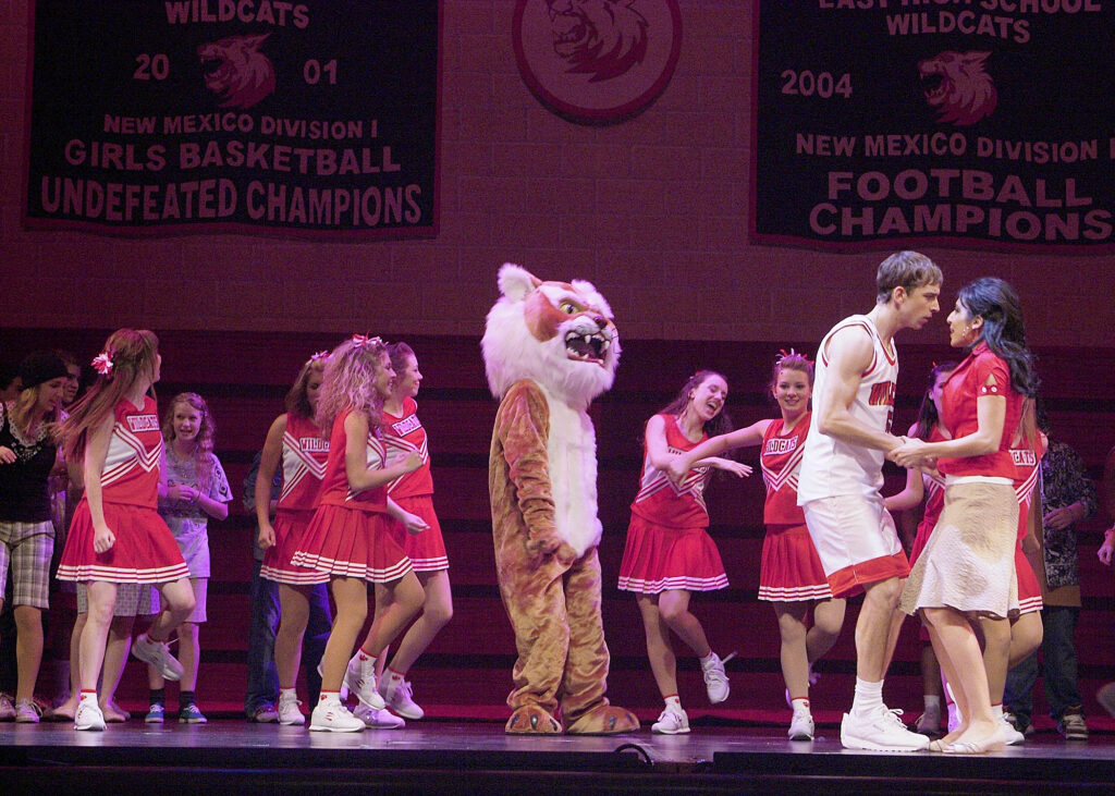 Lyric Theatre's 2007 production of DISNEY'S HIGH SCHOOL MUSICAL. Photo by Wendy Mutz.